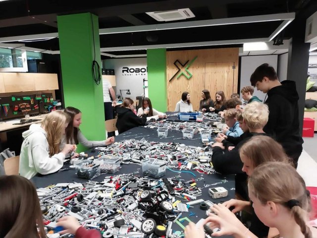 55260799512604085692204227897843921349802204n